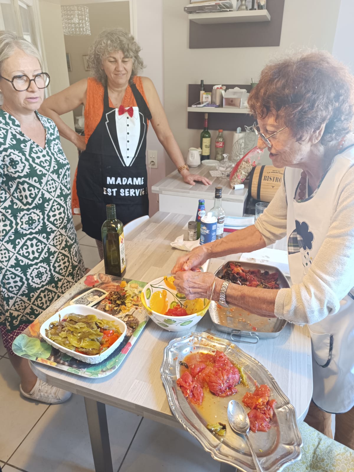Participants préparant les catelettes