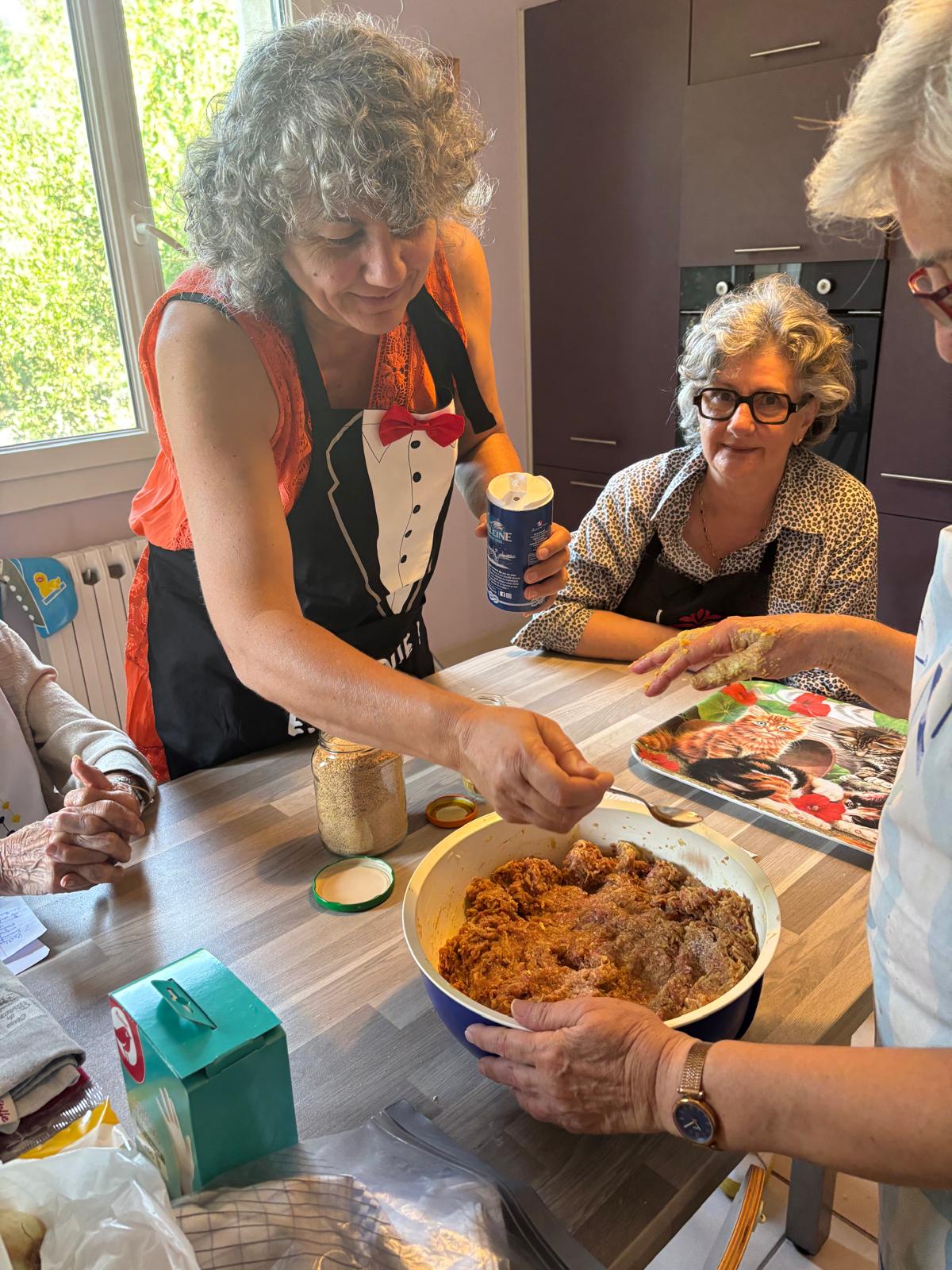 Participants préparant les catelettes